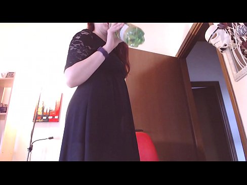 ❤️ Un escravo sumiso que adora as bragas sucias e deliciosas vese obrigado a masturbarse despois de ver este vídeo! ️❌ Putas en nós ️❤